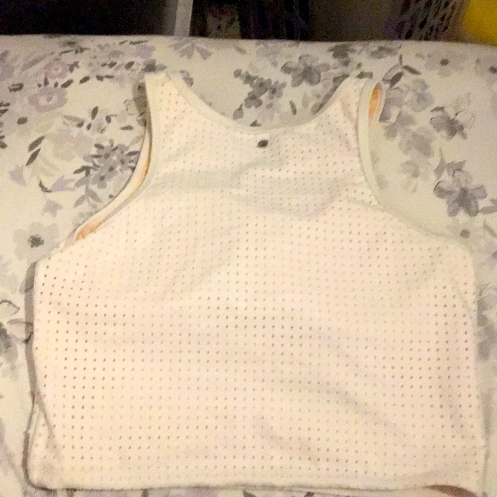 Fabletics small workout crop top - Picture 2 of 3